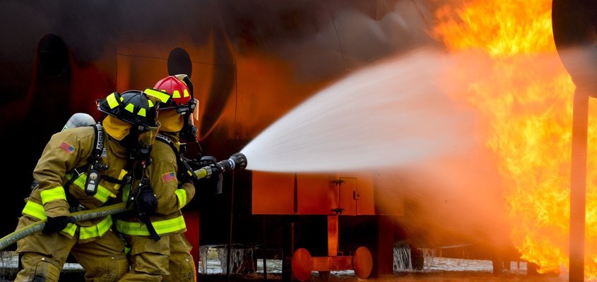 How Does Flame-Resistant Clothing Improve Workplace Safety?